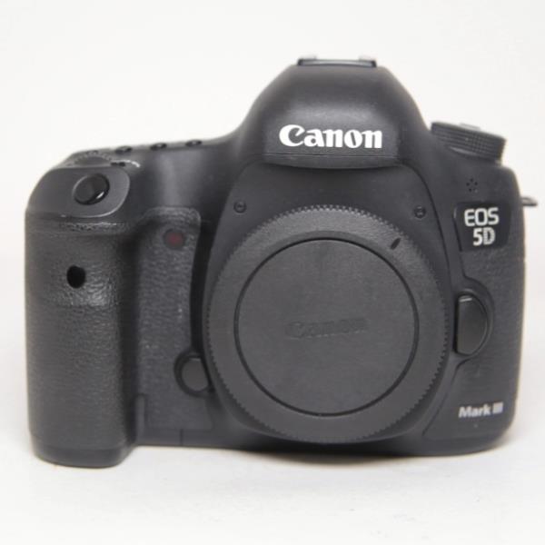 Canon EOS 5D Mark III Digital SLR Body