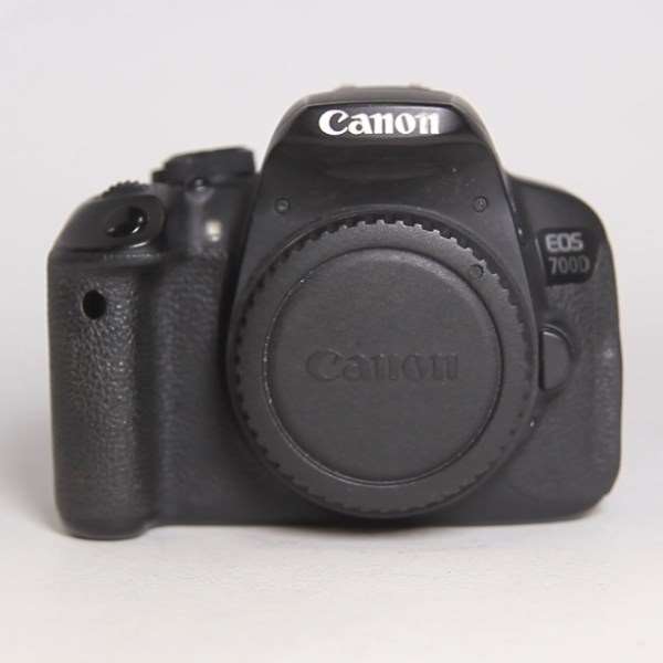 Used Canon EOS 700D DSLR Camera (Body Only)