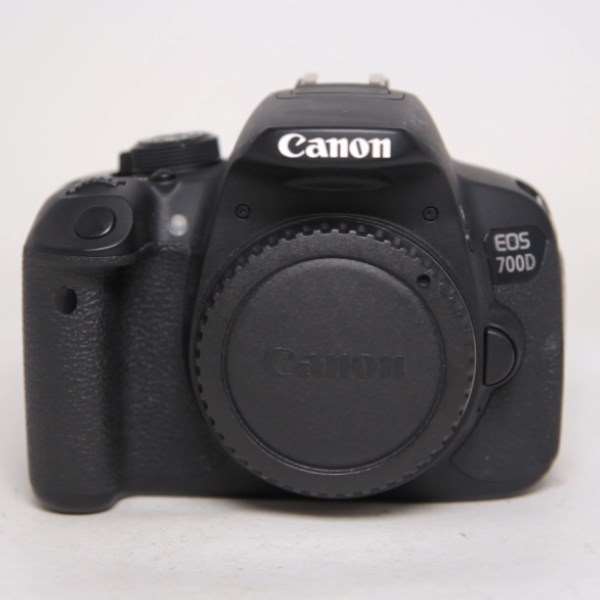 Used Canon EOS 700D DSLR Camera (Body Only)