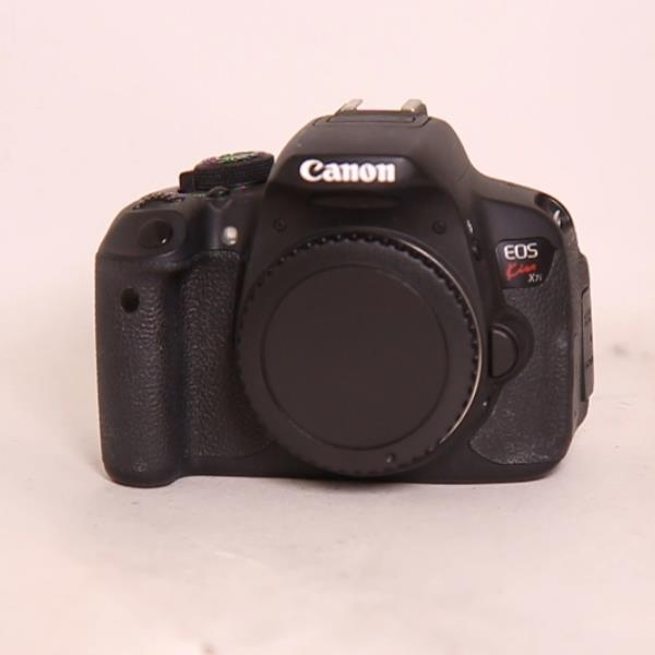 Used Canon EOS 700D DSLR Camera (Body Only)