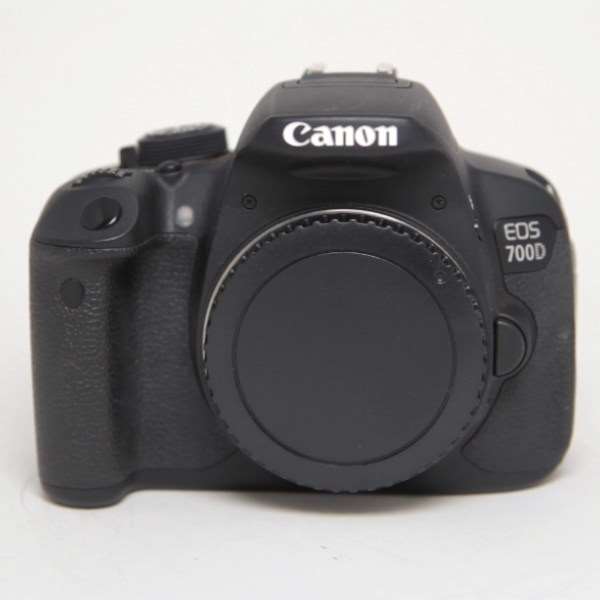 Used Canon EOS 700D DSLR Camera (Body Only)