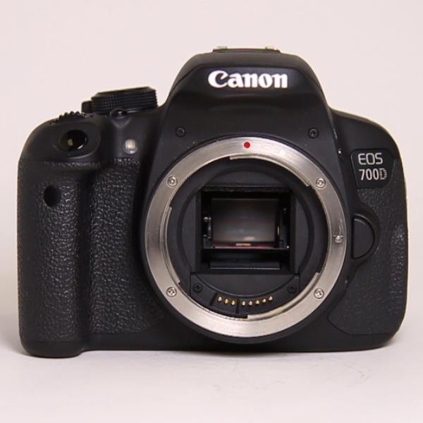 Used Canon EOS 700D DSLR Camera (Body Only)