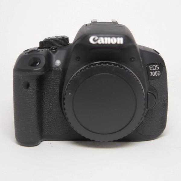 Used Canon EOS 700D DSLR Camera (Body Only)