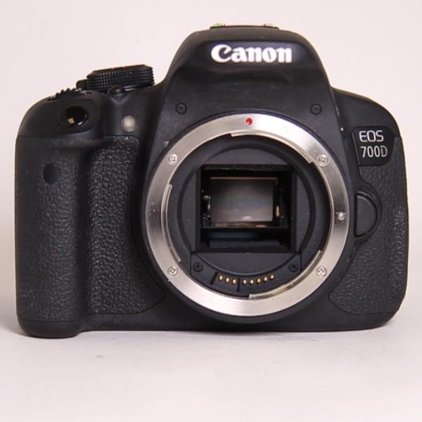 Used Canon EOS 700D DSLR Camera (Body Only)