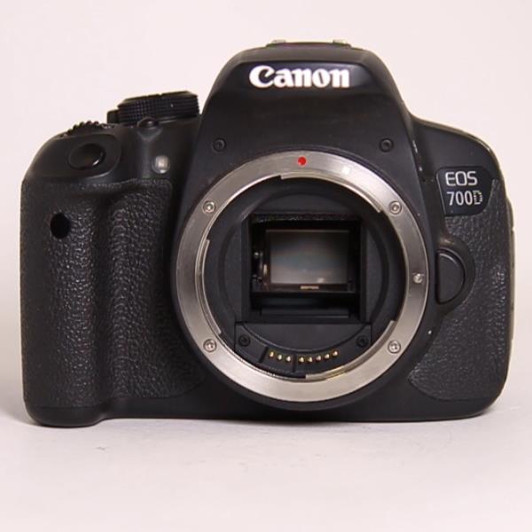 Used Canon EOS 700D DSLR Camera (Body Only)