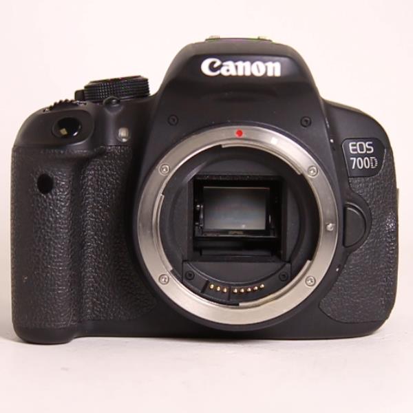 Used Canon EOS 700D DSLR Camera (Body Only)