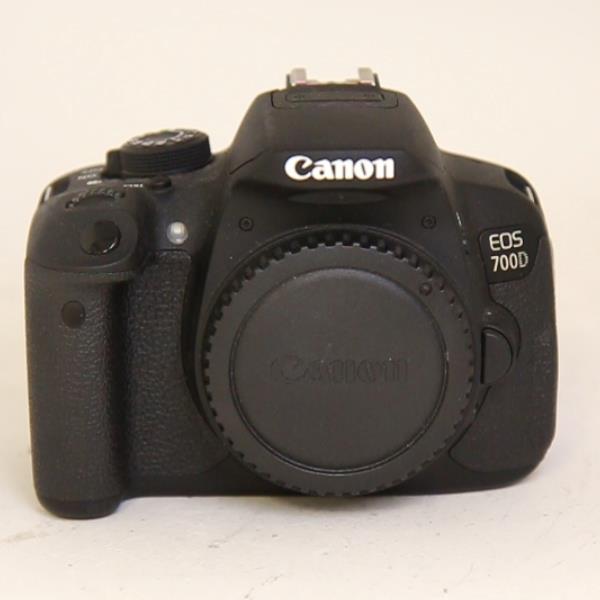 Used Canon EOS 700D DSLR Camera (Body Only)