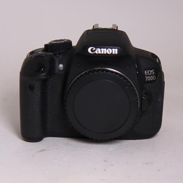 Used Canon EOS 700D DSLR Camera (Body Only)