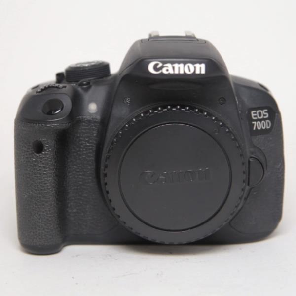 Used Canon EOS 700D DSLR Camera (Body Only)