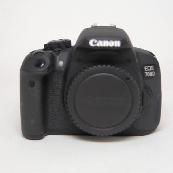 Used Canon EOS 700D DSLR Camera (Body Only)