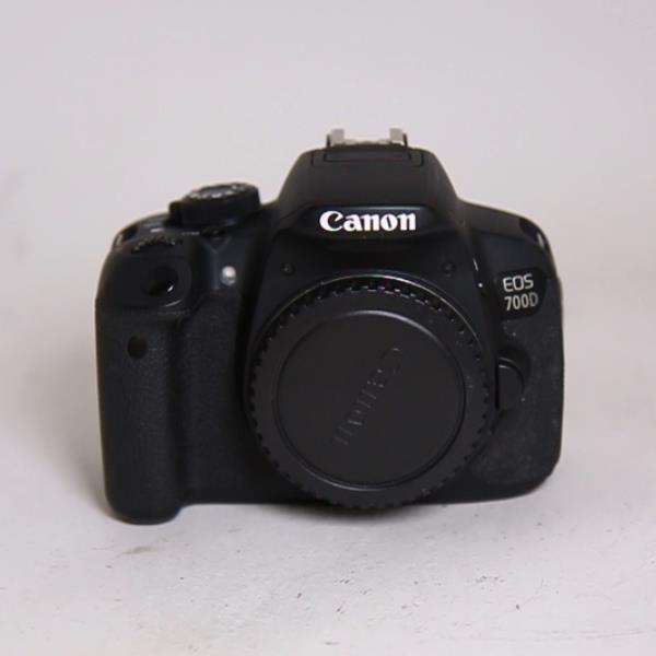 Used Canon EOS 700D DSLR Camera (Body Only)