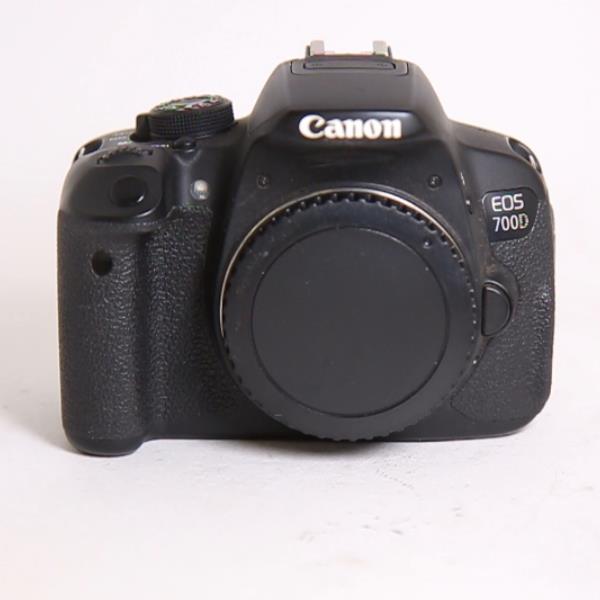 Used Canon EOS 700D DSLR Camera (Body Only)