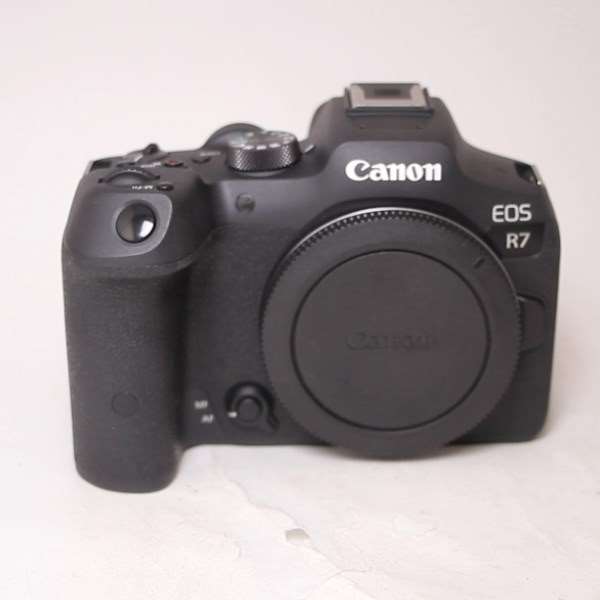 Used Canon EOS R7 Mirrorless Camera Body