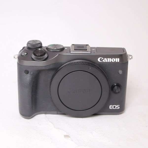 Used Canon EOS M6 Mirrorless Camera Body Black