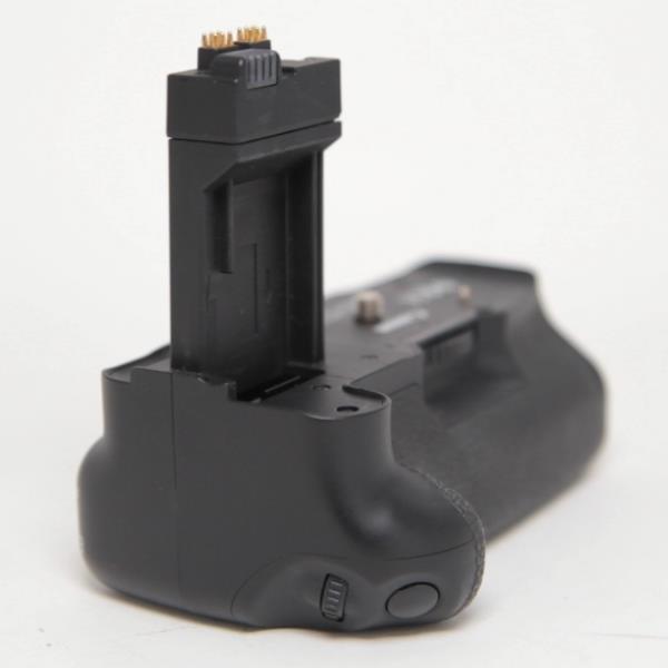 Used Canon BG-E8 Battery Grip for EOS 550D/ 600D/ 650D/ 700D