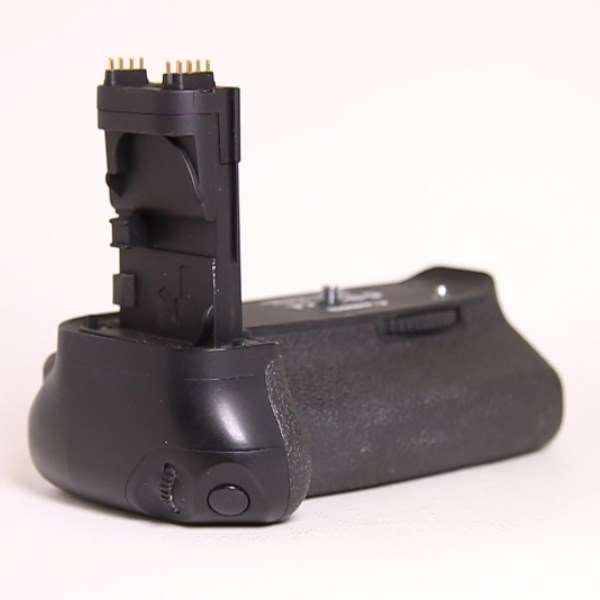 Used Canon BG-E9 Battery Grip for EOS 60D