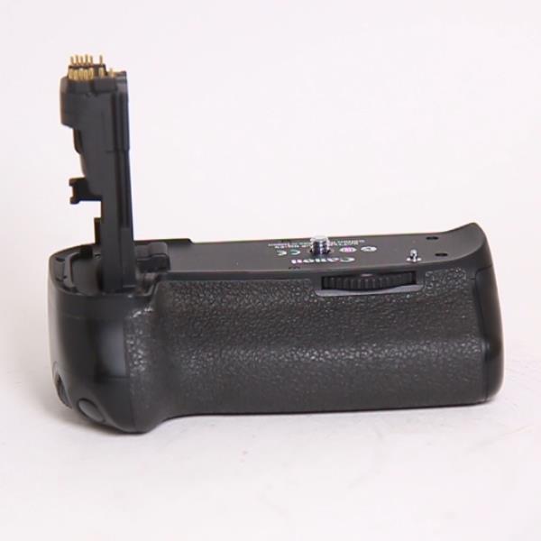 Used Canon BG-E9 Battery Grip for EOS 60D
