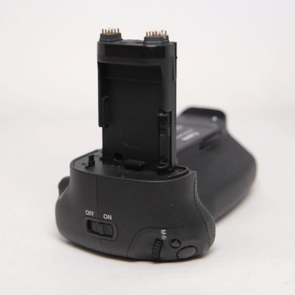 Used Canon Battery Grip BG-E11