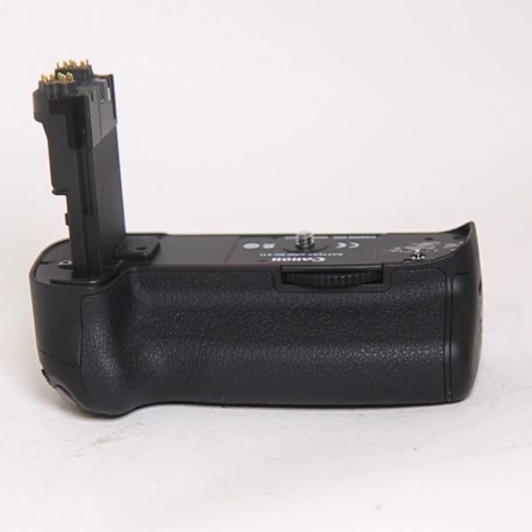 Used Canon Battery Grip BG-E11