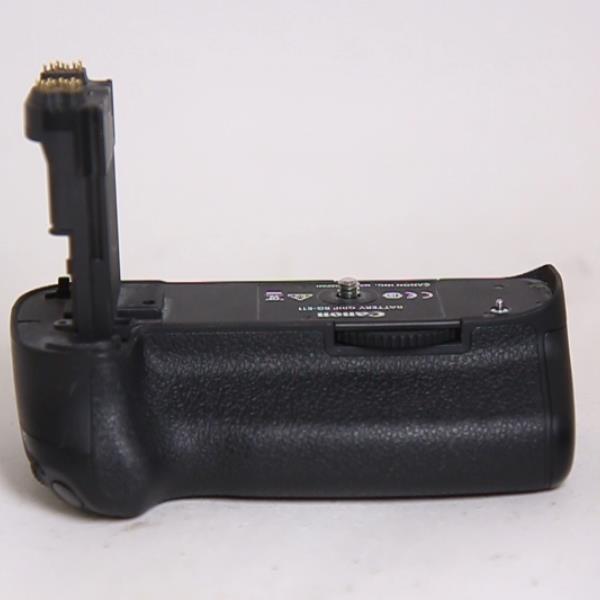 Used Canon Battery Grip BG-E11