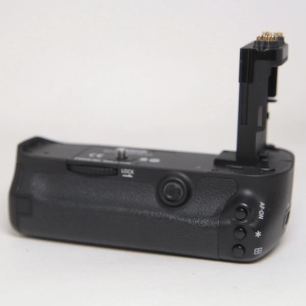 Used Canon Battery Grip BG-E11