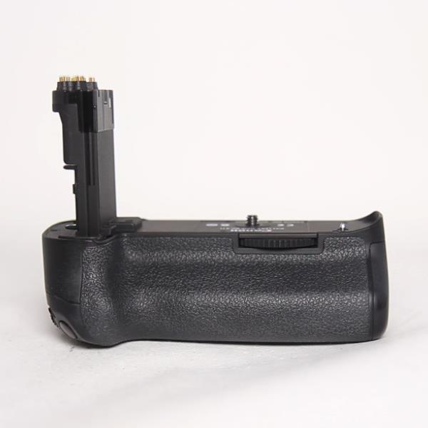Used Canon Battery Grip BG-E11