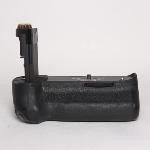 Used Canon Battery Grip BG-E11