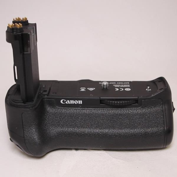 Used Canon BG-E16 Battery Grip for EOS 7d Mark II