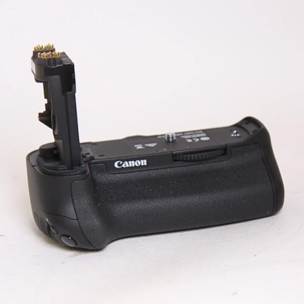 Used Canon BG-E16 Battery Grip for EOS 7d Mark II