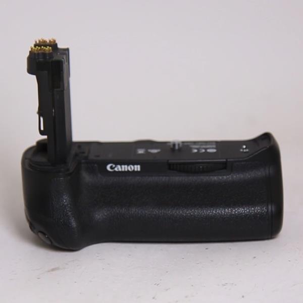 Used Canon BG-E16 Battery Grip for EOS 7d Mark II
