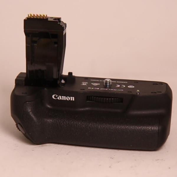 Used Canon BG-E18 Battery Grip for EOS 750/760