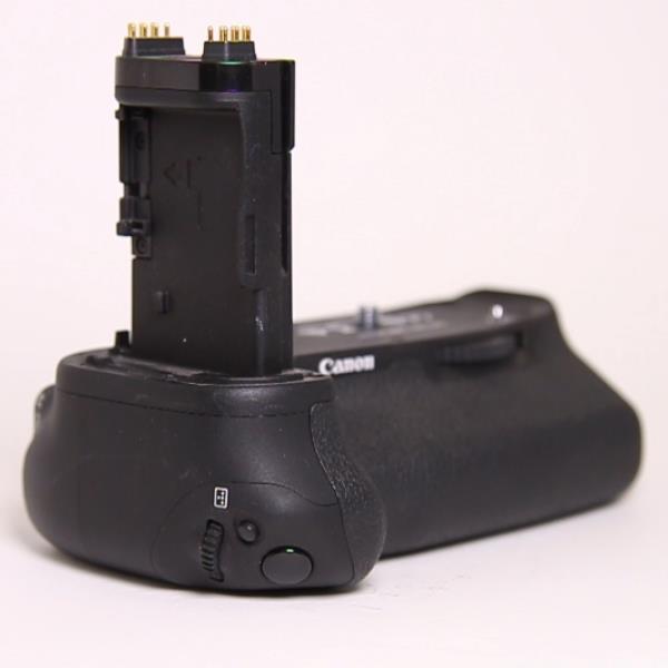 Used Canon BG-E21 Battery Grip