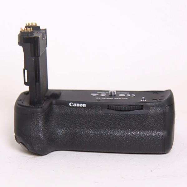 Used Canon BG-E21 Battery Grip