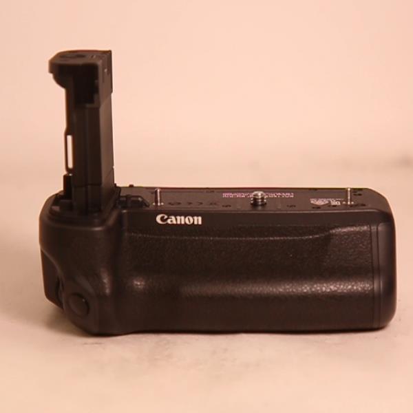 Used Canon BG-R10 Battery Grip For EOS R5 And EOS R6