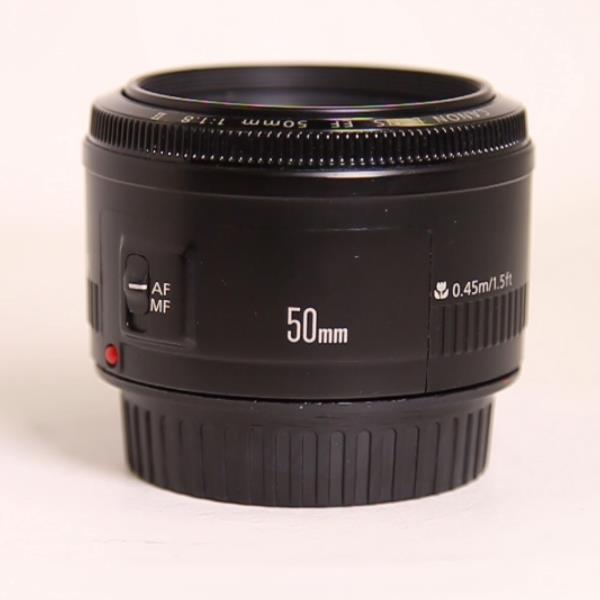 Canon EF 50mm f/1.8 II