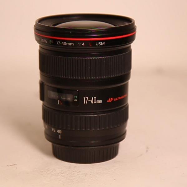 Used Canon EF 17-40mm f/4L USM Ultra Wide Angle Zoom Lens