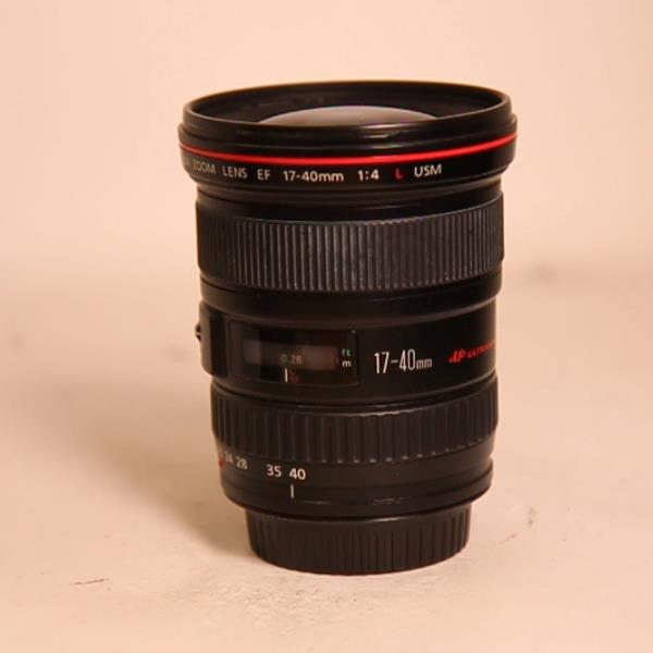 Used Canon EF 17-40mm f/4L USM Ultra Wide Angle Zoom Lens