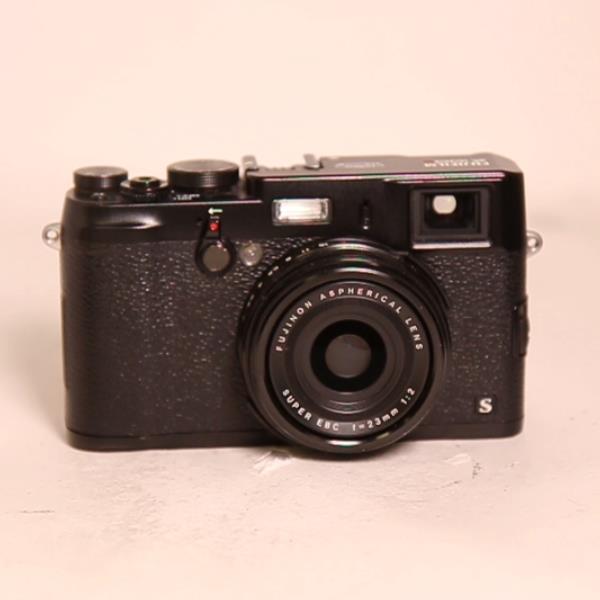 Used Fujifilm X100s - Black