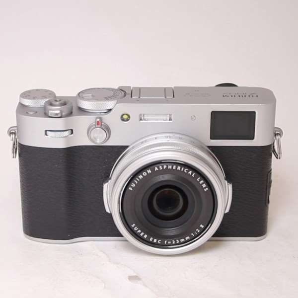 Used Fujifilm X100V Compact Digital Camera Silver