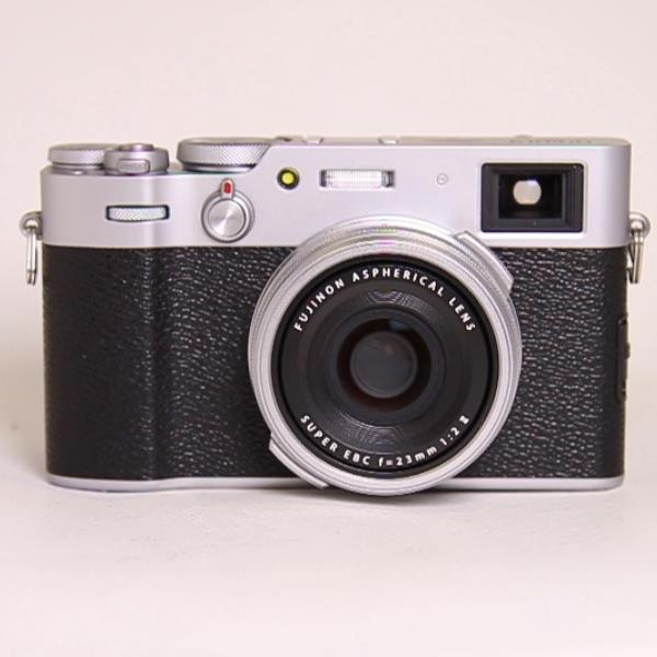 Used Fujifilm X100V Compact Digital Camera Silver