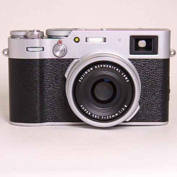 Used Fujifilm X100V Compact Digital Camera Silver