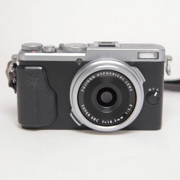 Used Fujifilm X70  - Silver