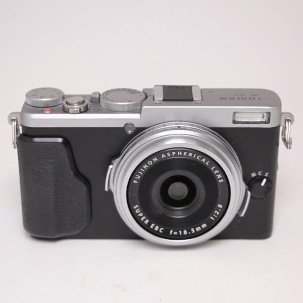 Used Fujifilm X70  - Silver