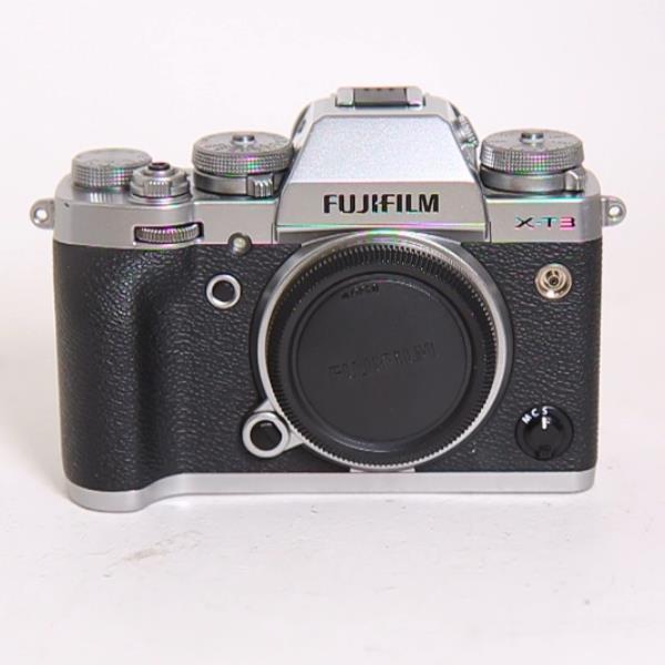 Used Fujifilm X-T3 Mirrorless Camera Silver