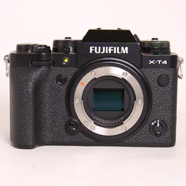 Used Fujifilm X-T4 Mirrorless Camera Body Black