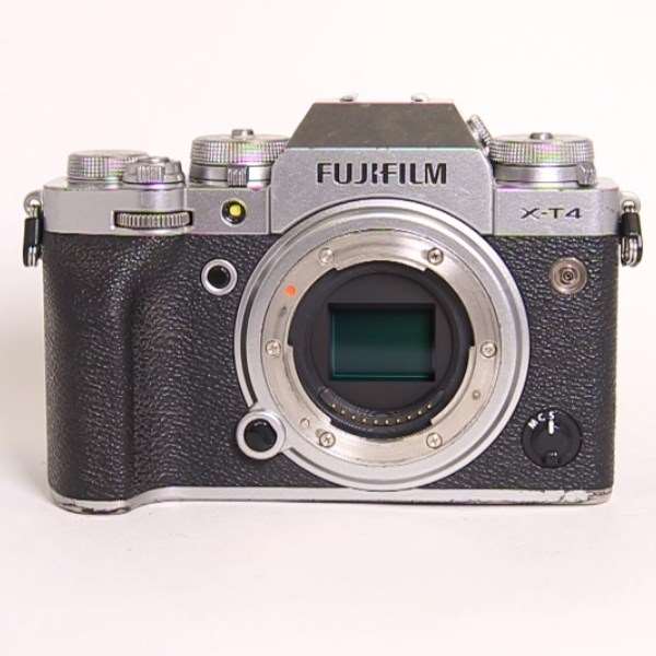 Used Fujifilm X-T4 Mirrorless Camera Body Silver