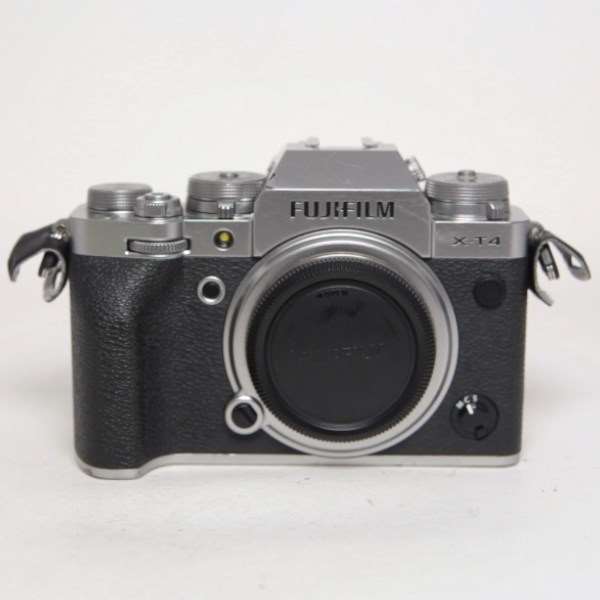 Used Fujifilm X-T4 Mirrorless Camera Body Silver