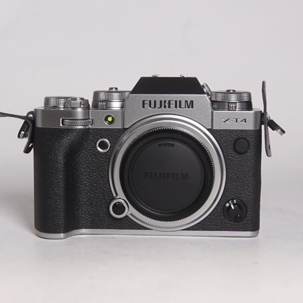 Used Fujifilm X-T4 Mirrorless Camera Body Silver