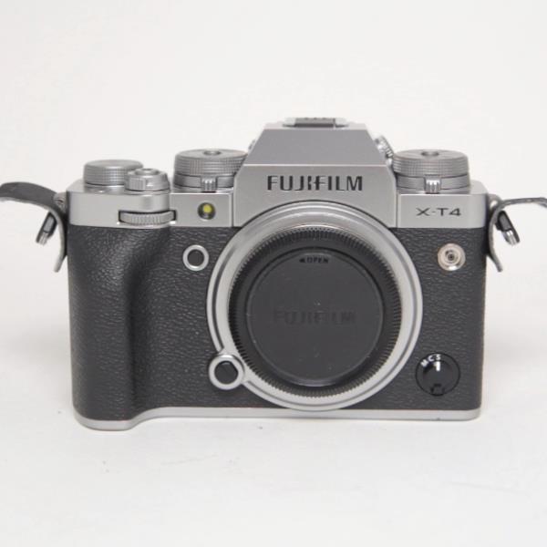 Used Fujifilm X-T4 Mirrorless Camera Body Silver