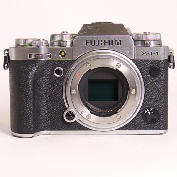 Used Fujifilm X-T4 Mirrorless Camera Body Silver